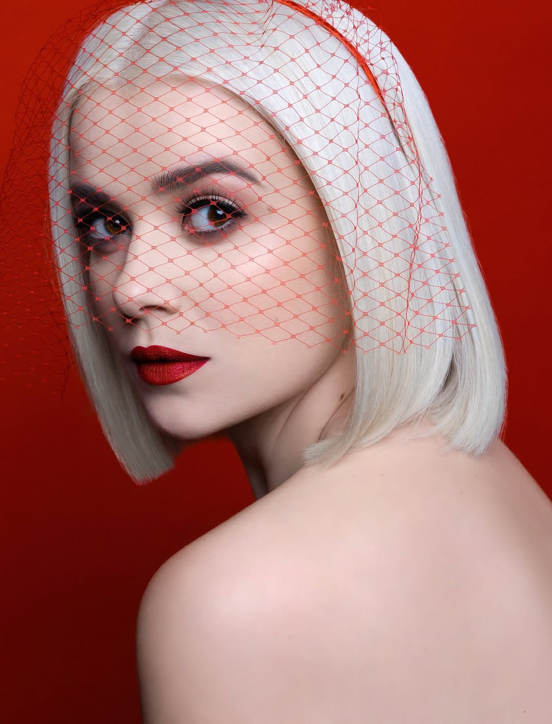 Микка Ньютон